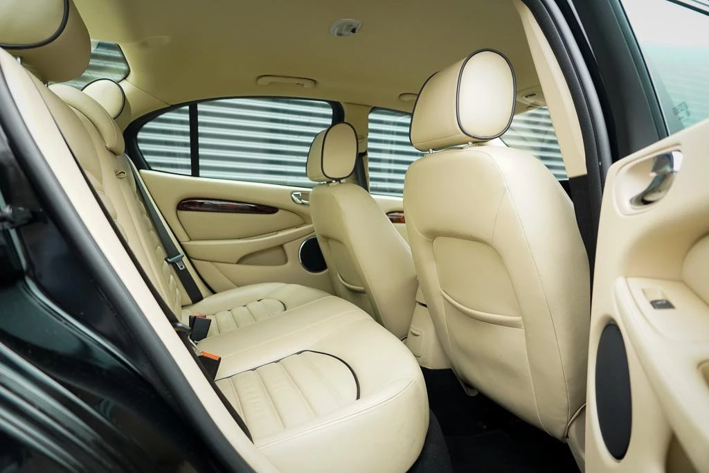 Hoofdafbeelding Jaguar X-Type
