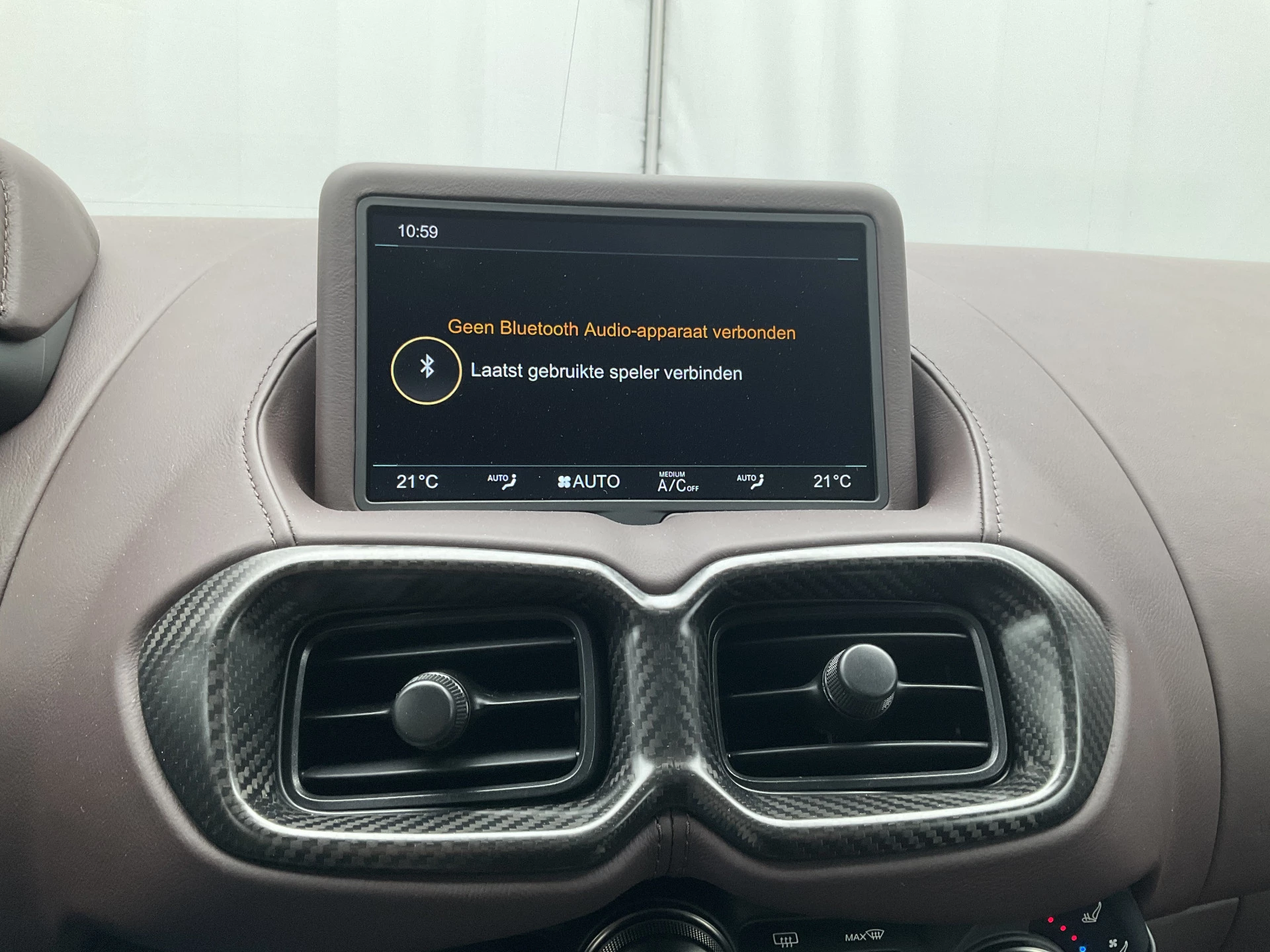 Hoofdafbeelding Aston Martin V8 Vantage