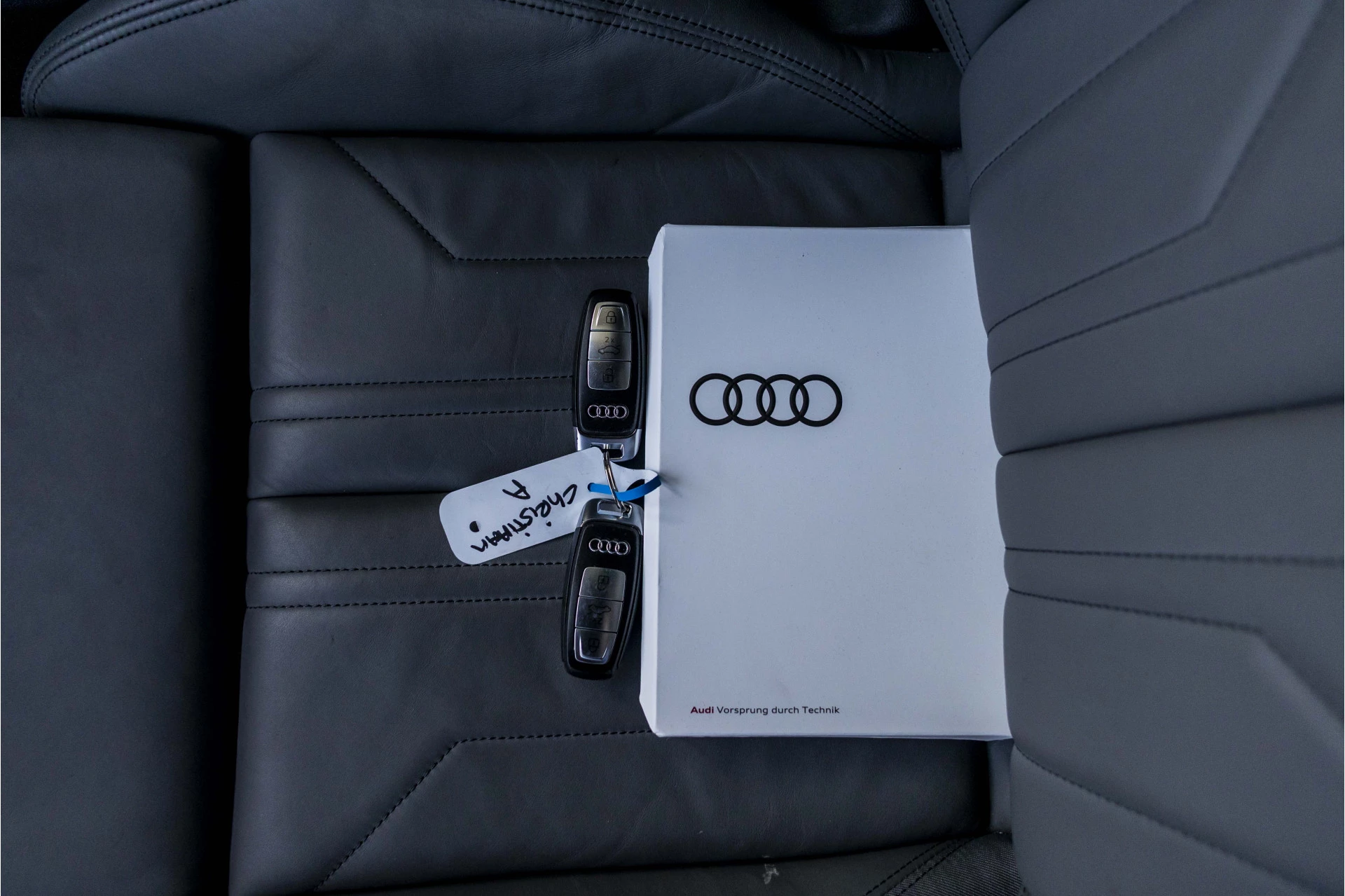 Hoofdafbeelding Audi e-tron