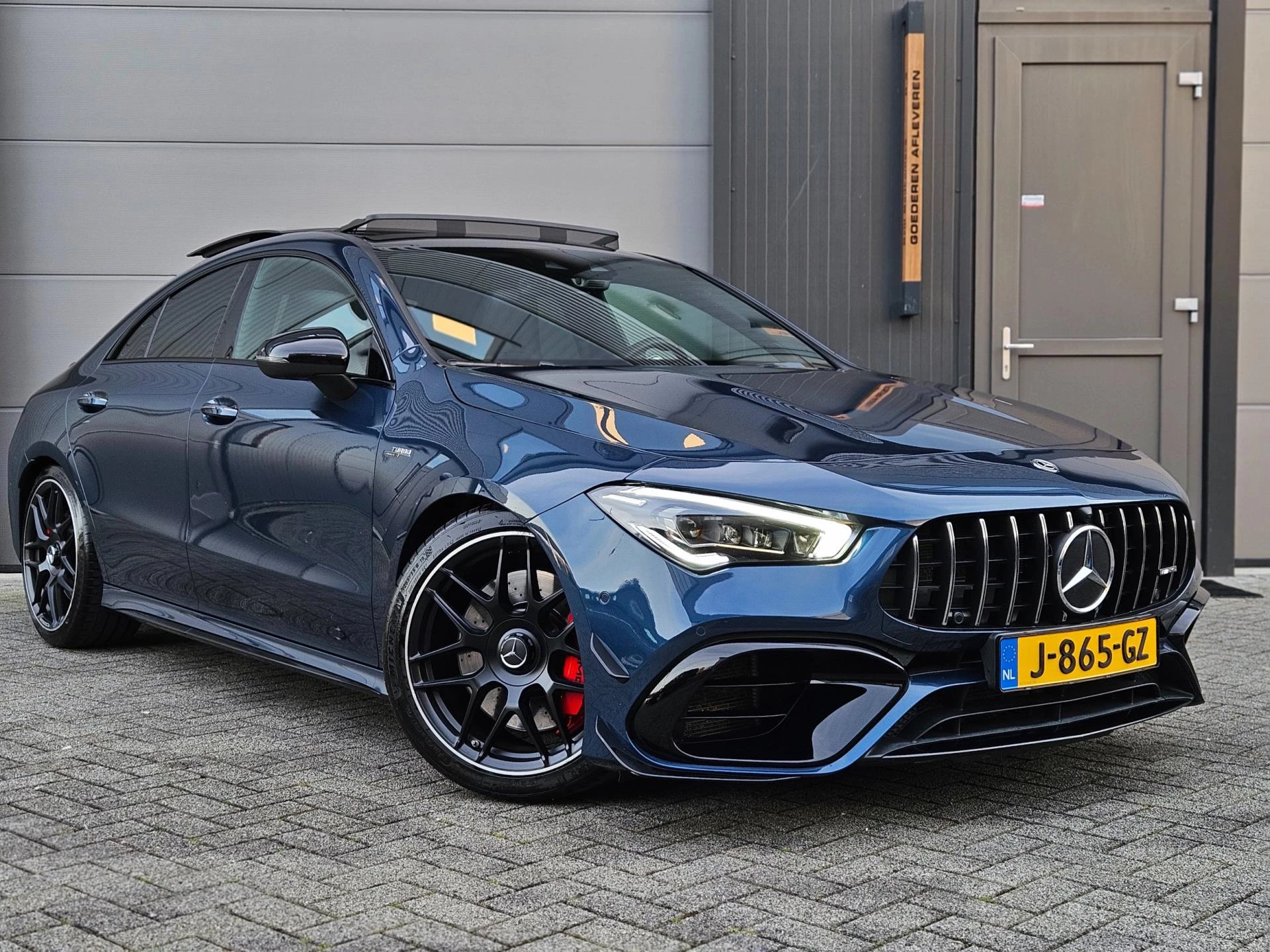 Hoofdafbeelding Mercedes-Benz CLA