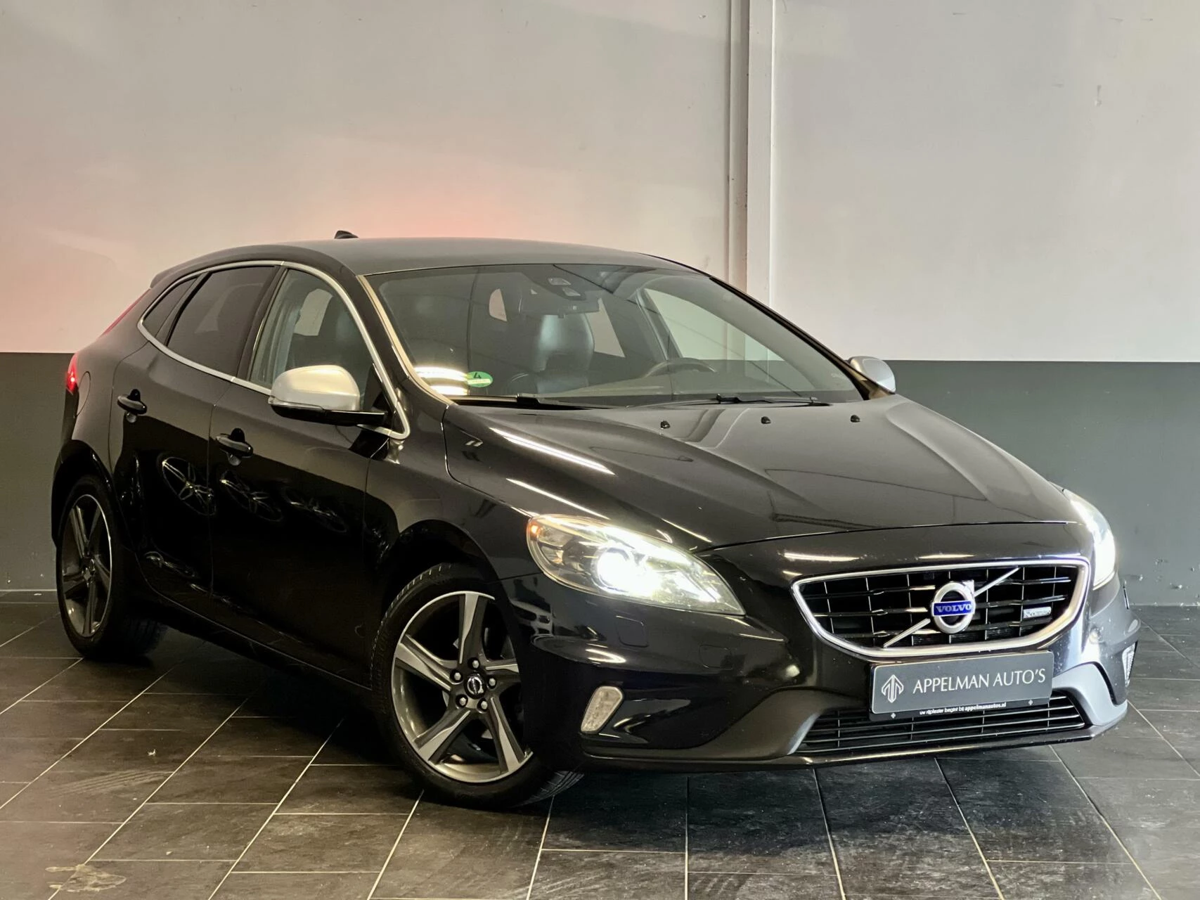 Hoofdafbeelding Volvo V40