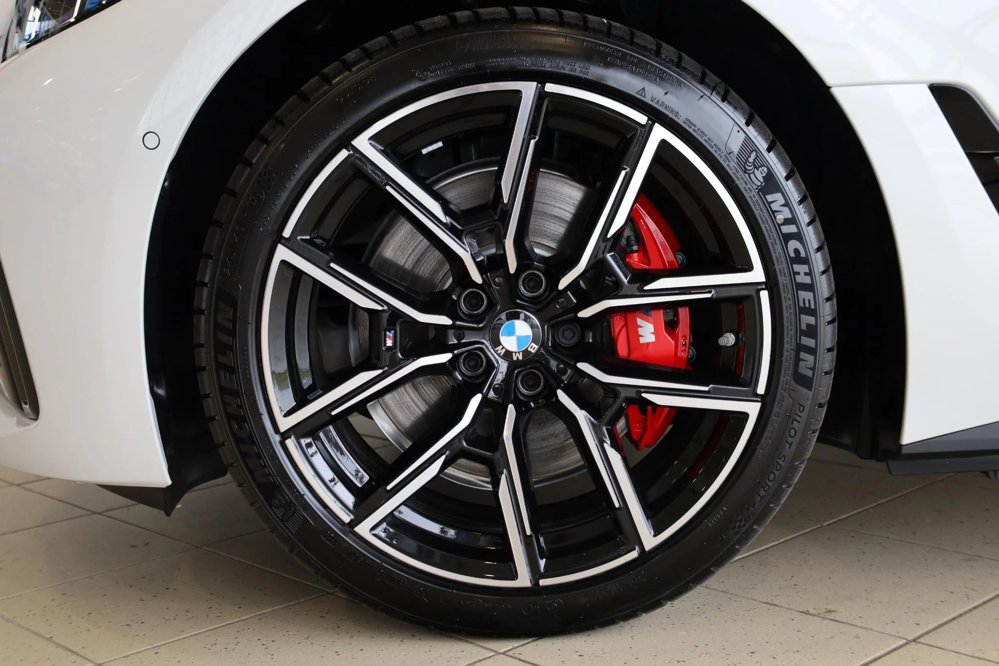 Hoofdafbeelding BMW i4