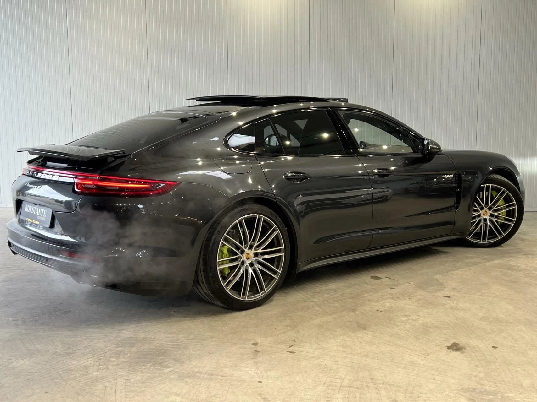 Hoofdafbeelding Porsche Panamera