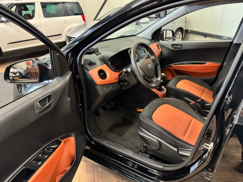 Hoofdafbeelding Hyundai i10