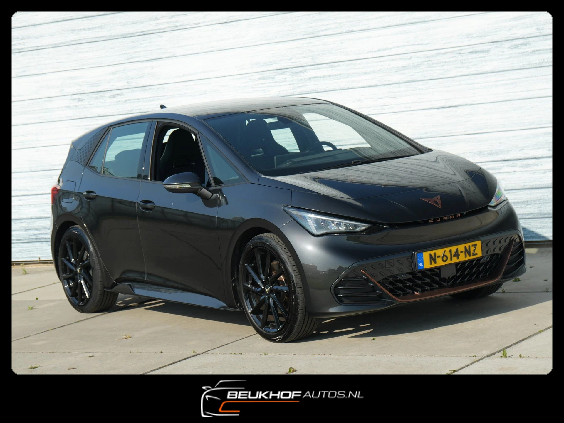 Hoofdafbeelding CUPRA Born