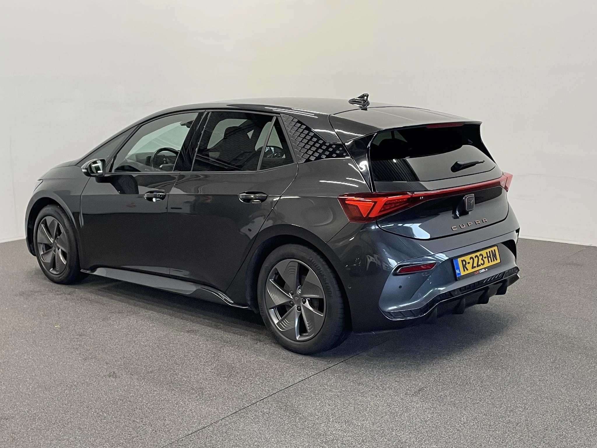 Hoofdafbeelding CUPRA Born