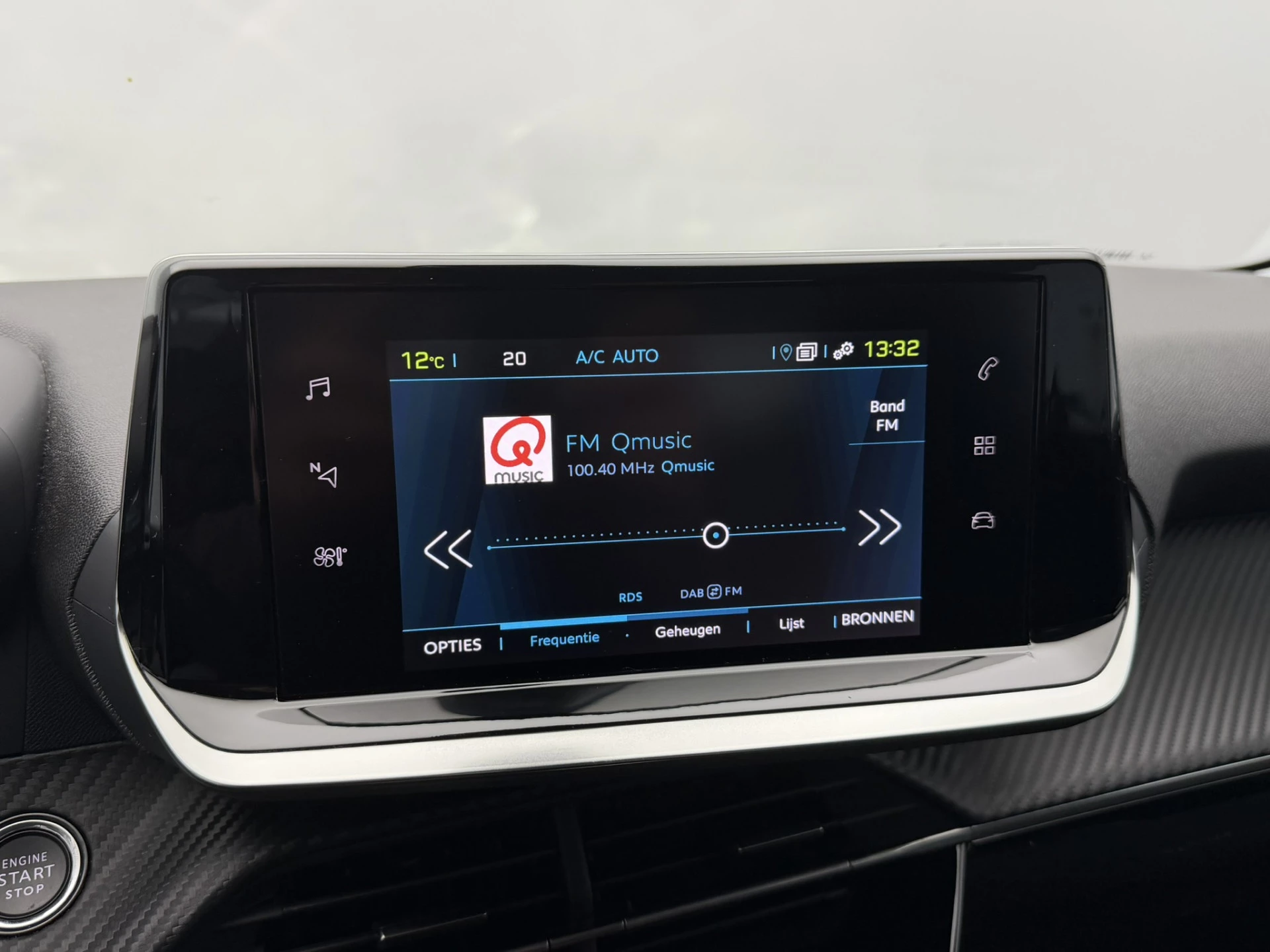 Hoofdafbeelding Peugeot e-208