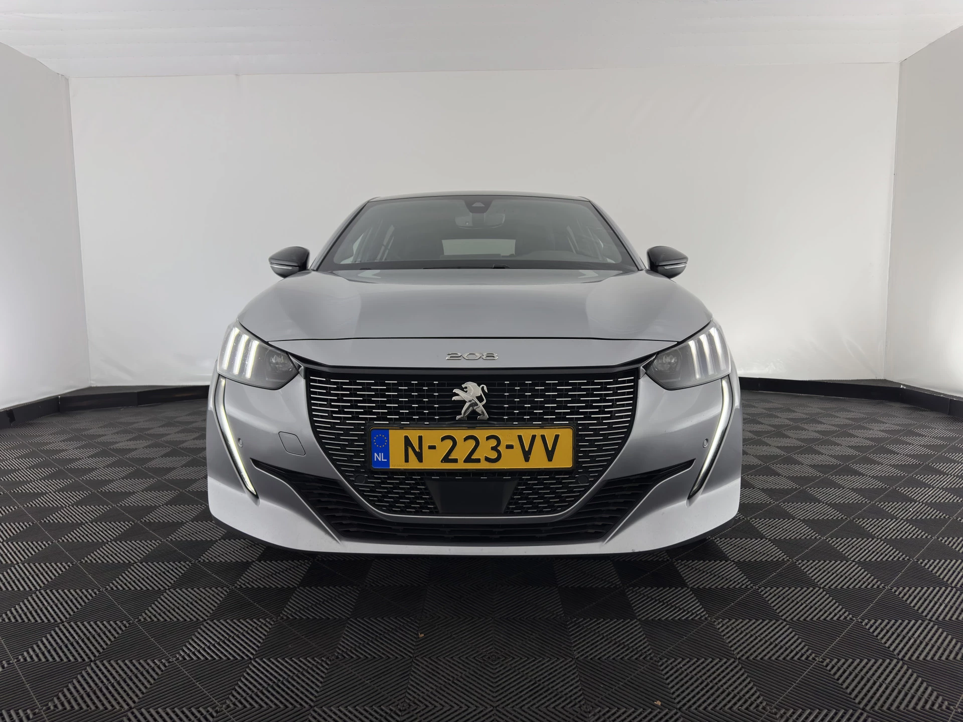 Hoofdafbeelding Peugeot e-208