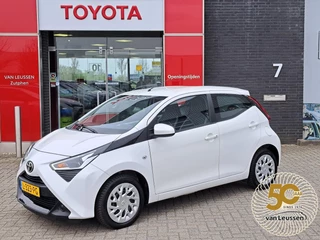 Toyota Aygo X-PLAY CAMERA AIRCO APPLE/ANDROID AUDIO-STUURWIELBEDIENING LED-DAGRIJVERL.