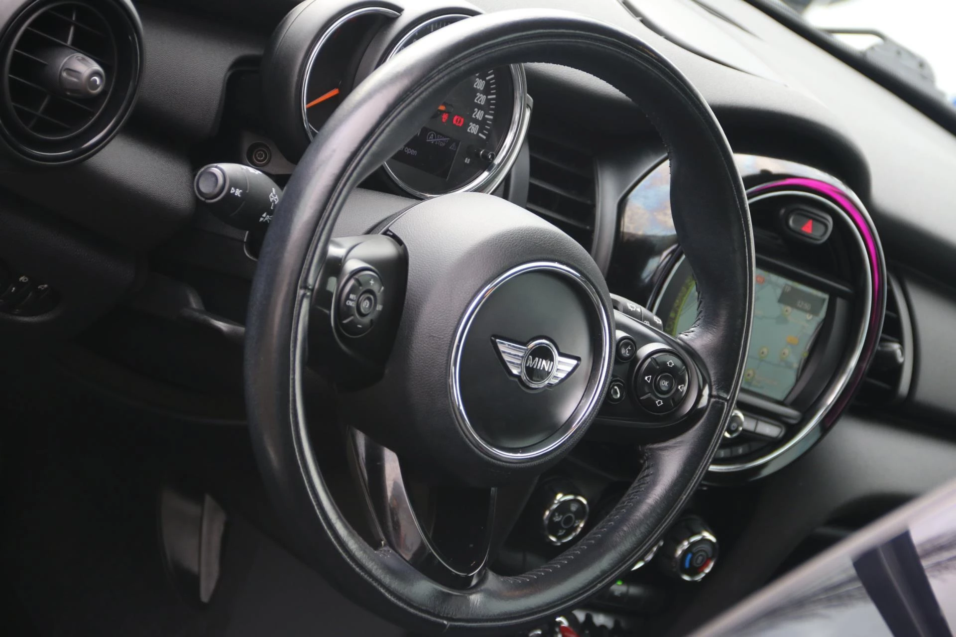 Hoofdafbeelding MINI One