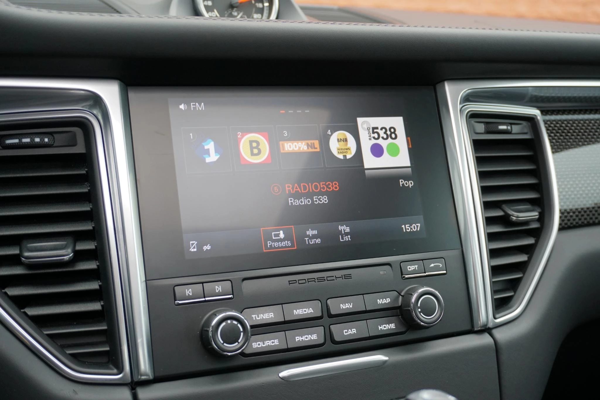 Hoofdafbeelding Porsche Macan