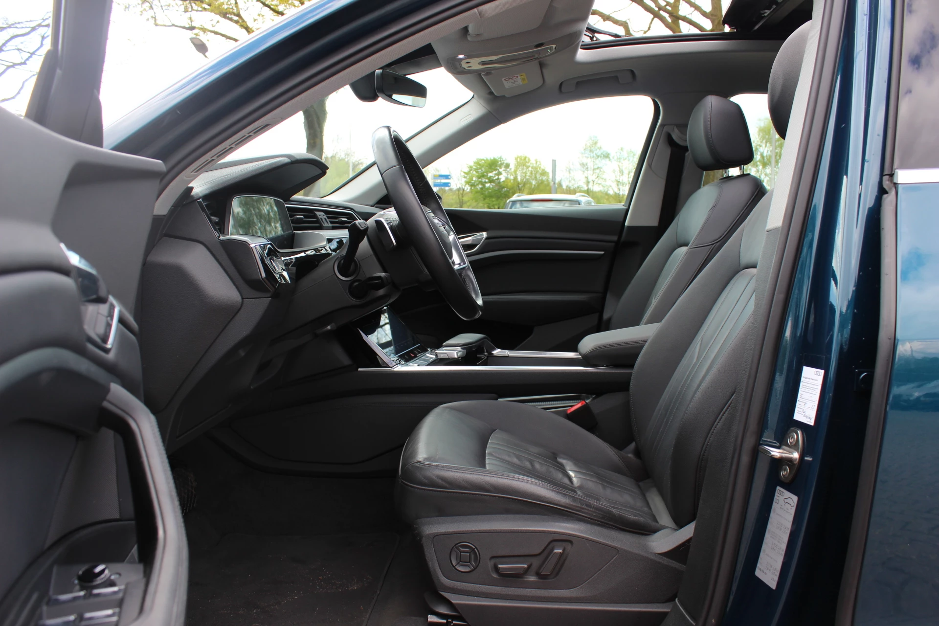 Hoofdafbeelding Audi e-tron