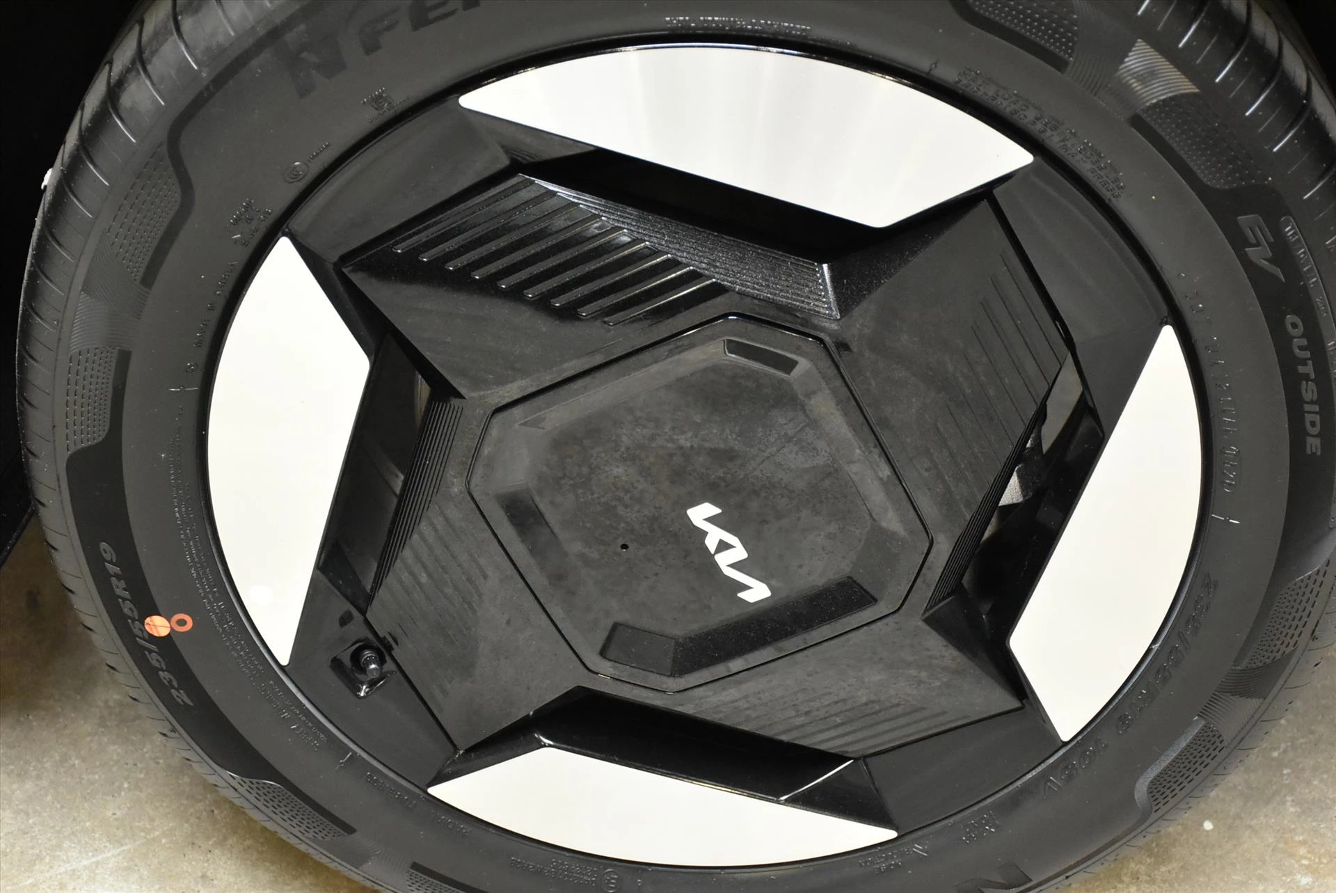 Hoofdafbeelding Kia EV5