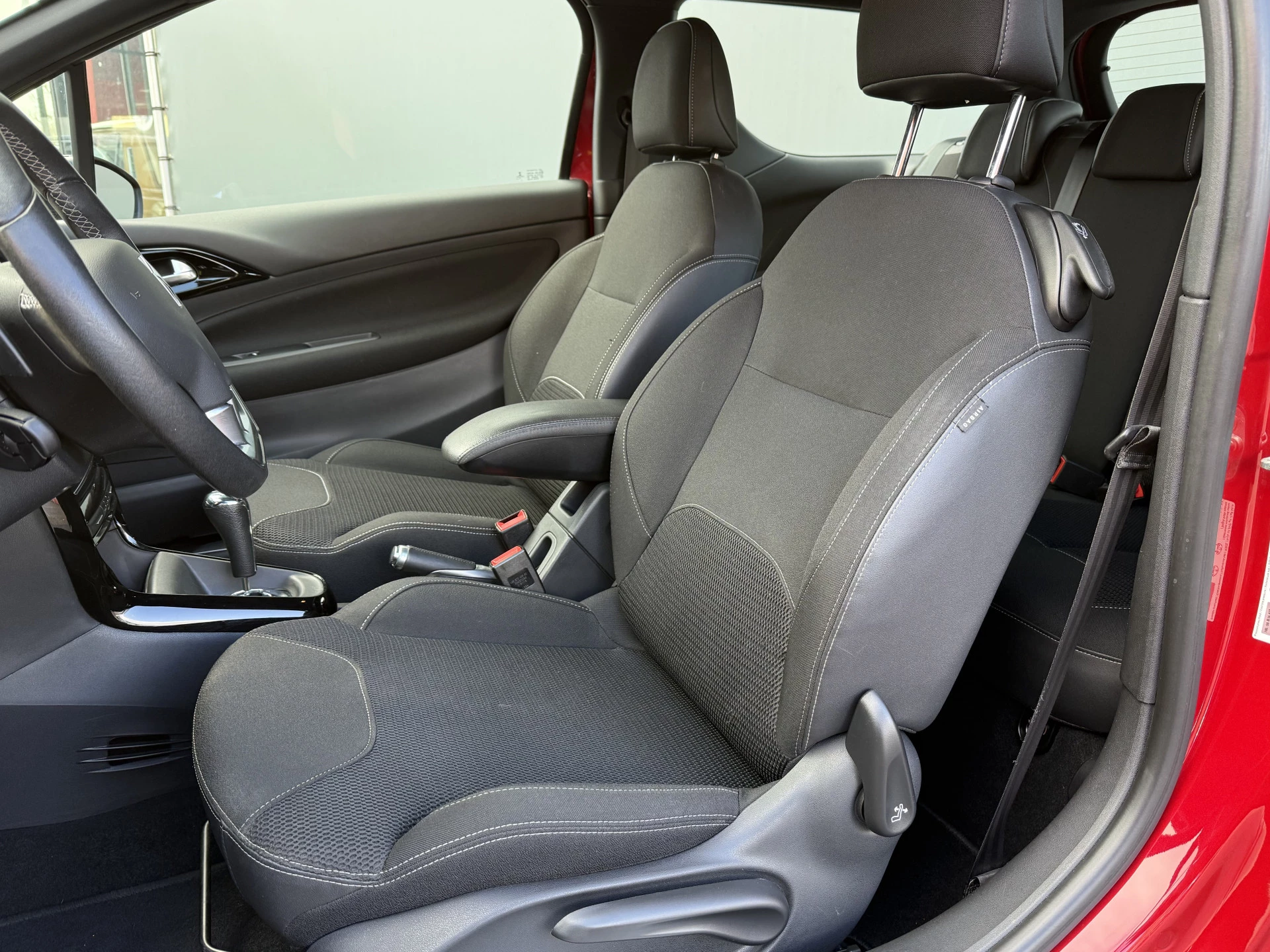 Hoofdafbeelding DS DS 3