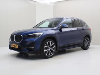 BMW X1 xDrive25e 220PK Business Edition Sport [ TREKHAAK+PANO+LEDER+STOELVERW.+NAVI+SPORTSTOELEN ]