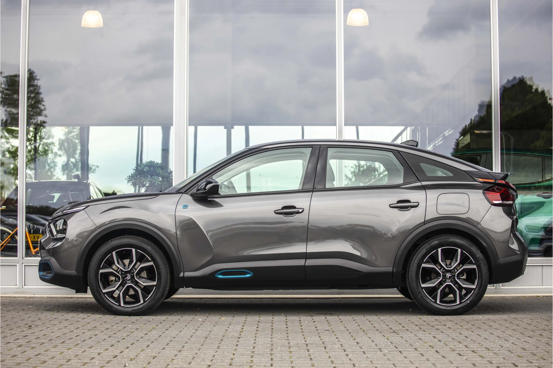 Hoofdafbeelding Citroën ë-C4