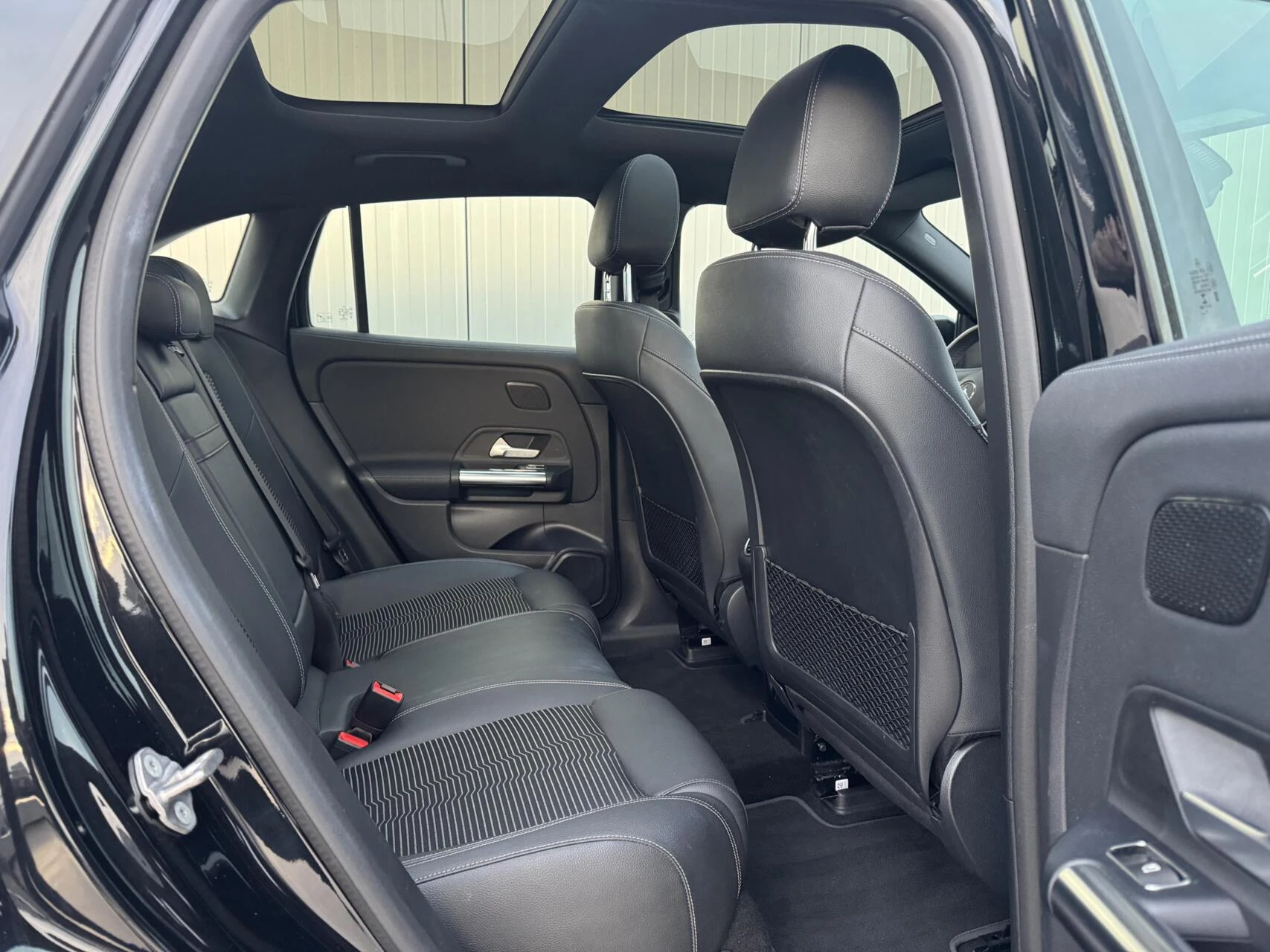 Hoofdafbeelding Mercedes-Benz EQA