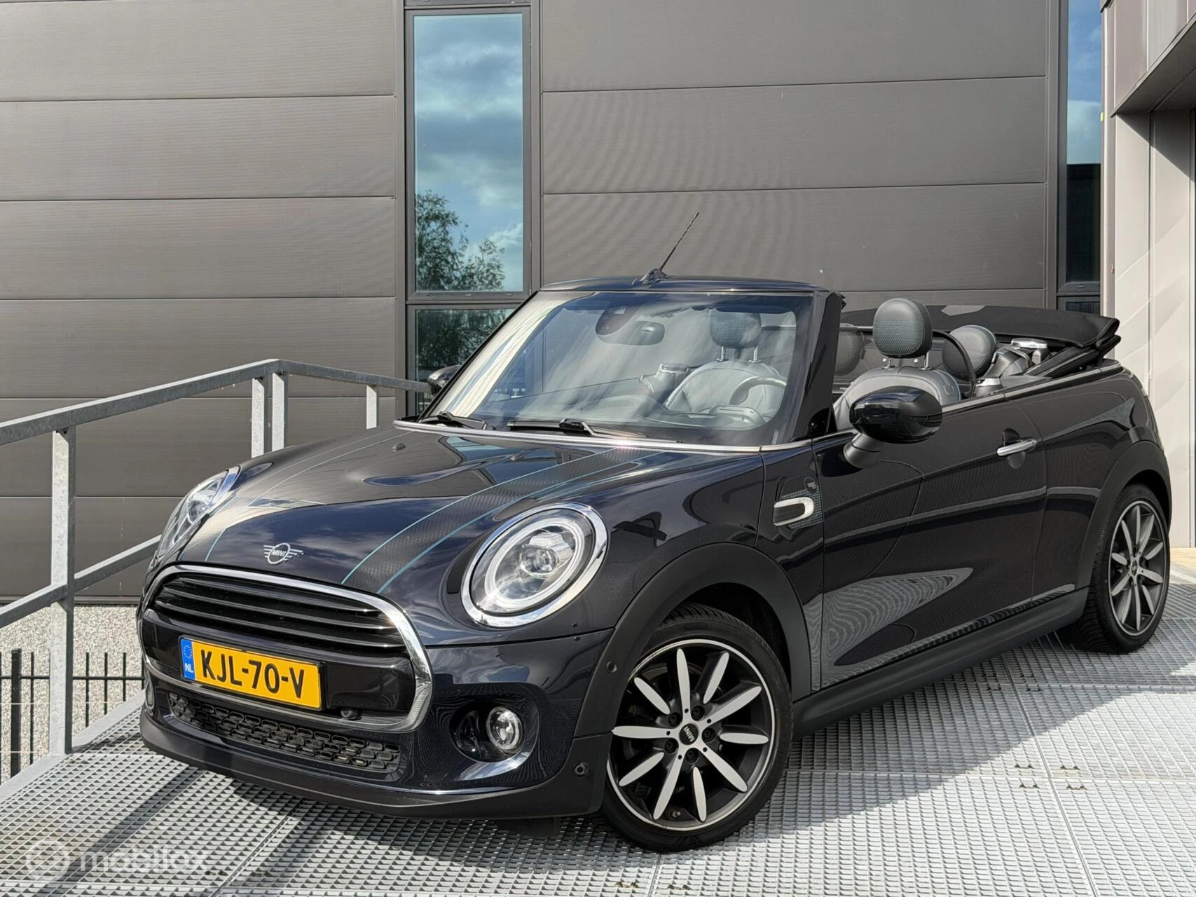Hoofdafbeelding MINI Cooper Cabrio