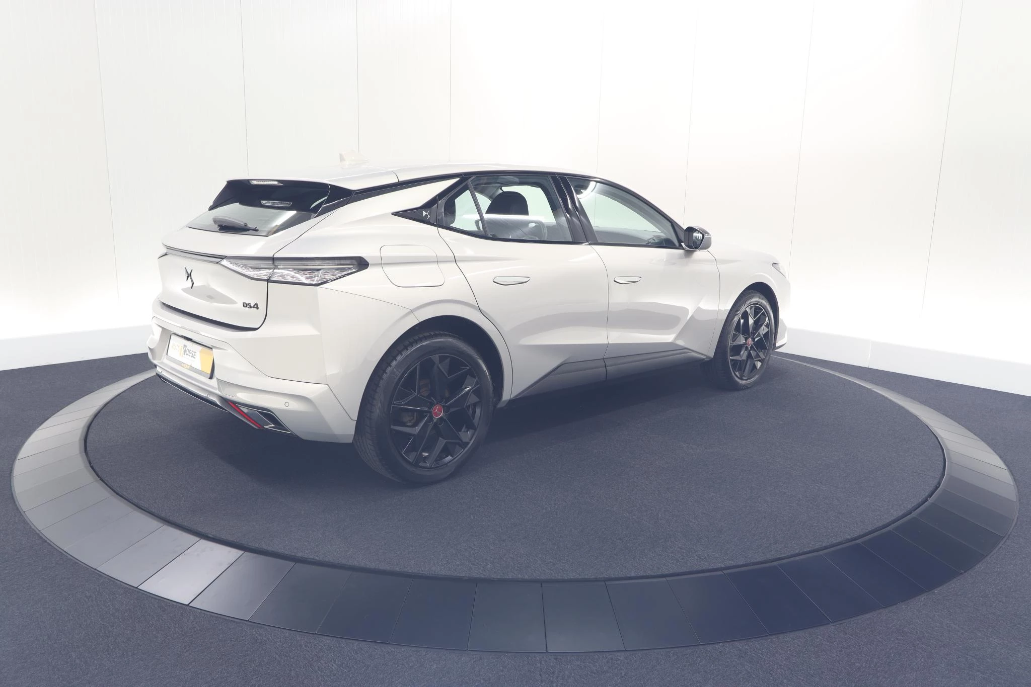 Hoofdafbeelding DS DS 4