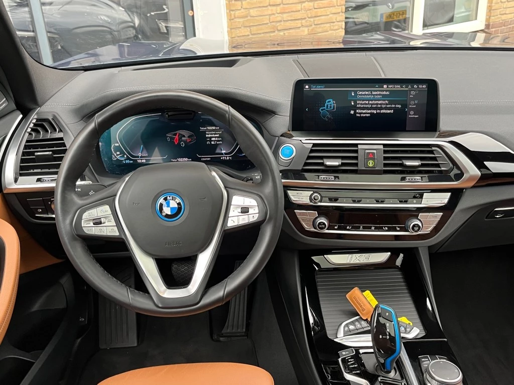 Hoofdafbeelding BMW iX3