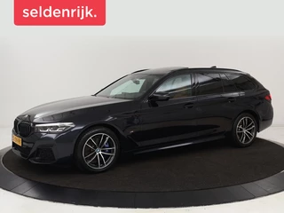 BMW 5-serie 530e M Sport | Panoramadak | Leder |  Stoelverwarming | Camera | Carplay | Live Cockpit | Park Assist | Navigatie | Full LED | Sfeerverlichting | PHEV | Plug In
