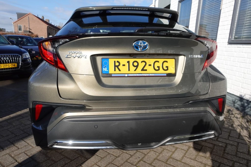 Hoofdafbeelding Toyota C-HR