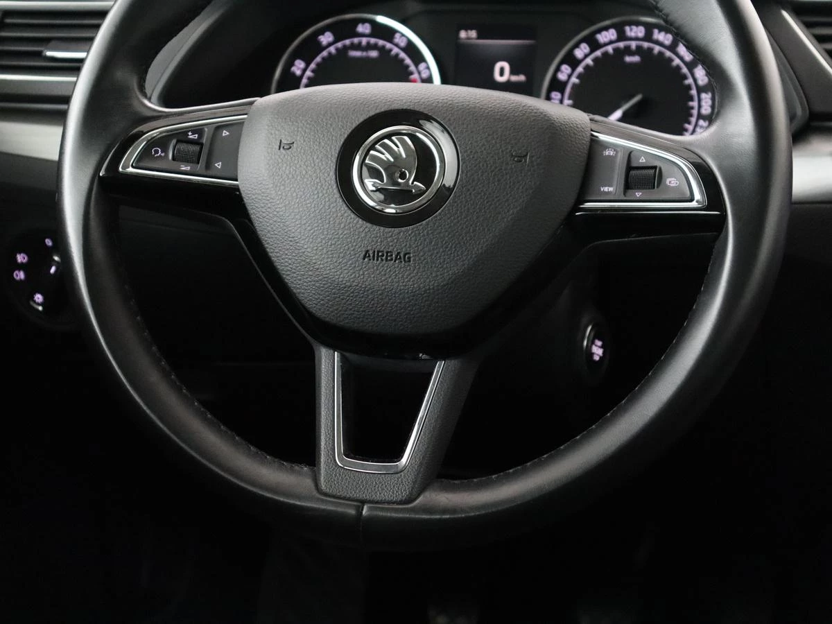 Hoofdafbeelding Škoda Superb