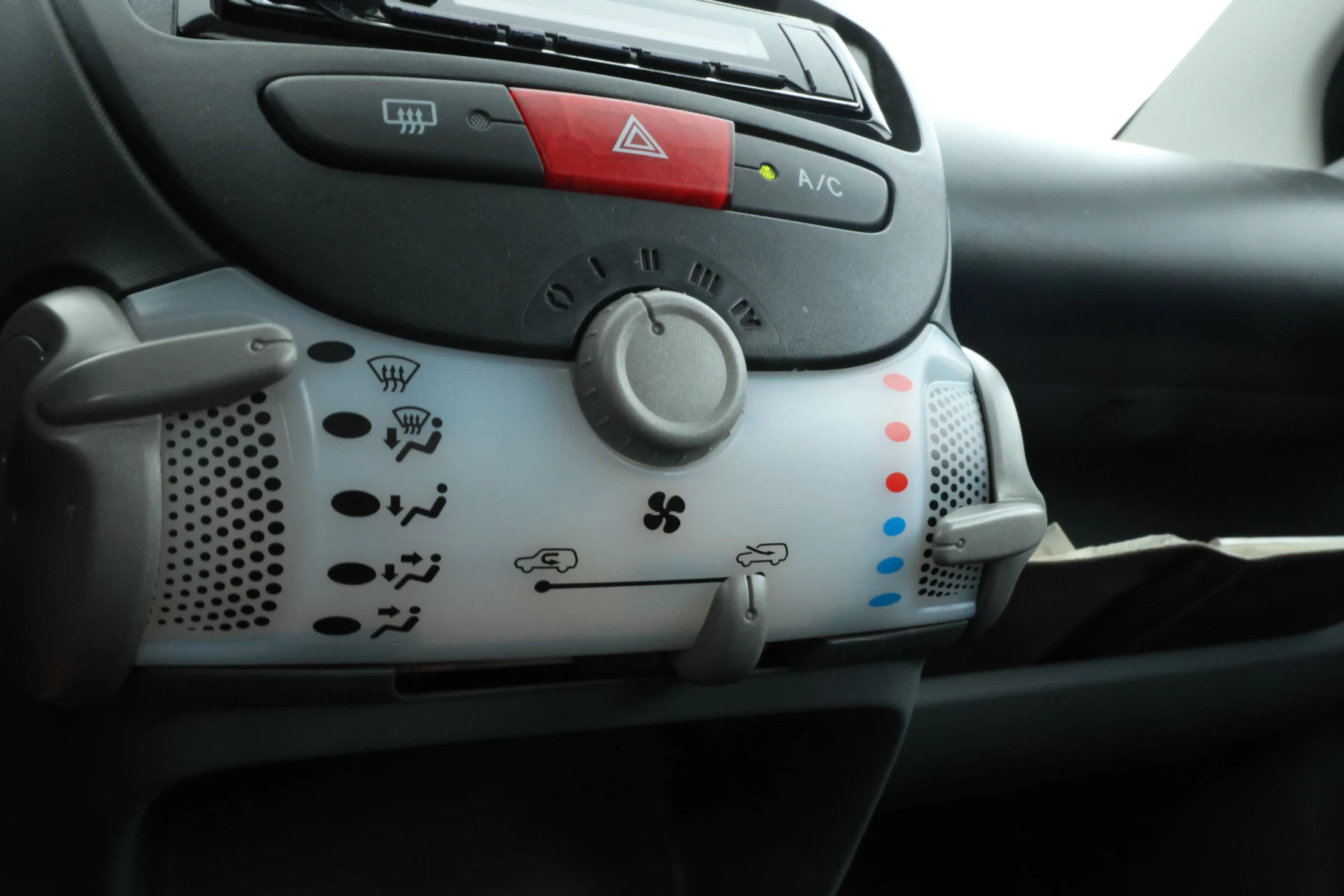 Hoofdafbeelding Peugeot 107