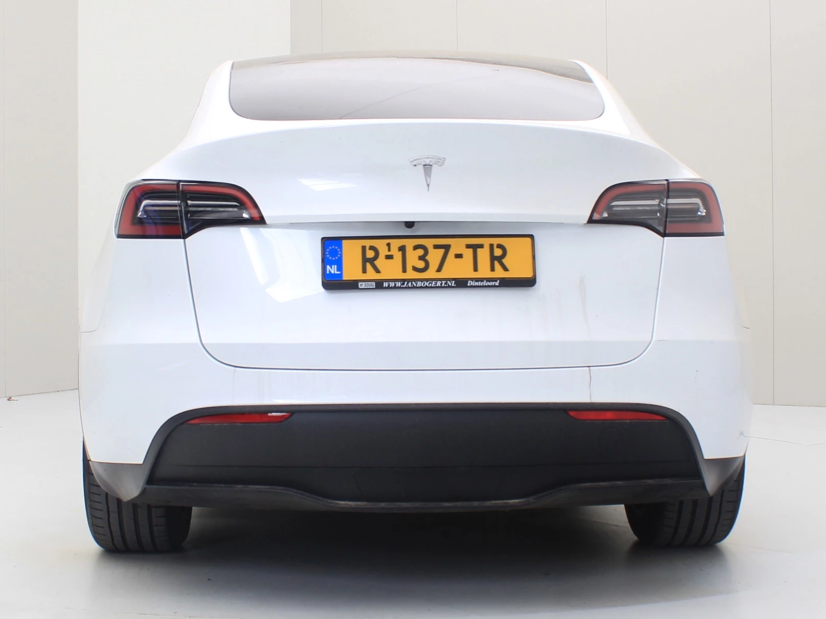Hoofdafbeelding Tesla Model Y
