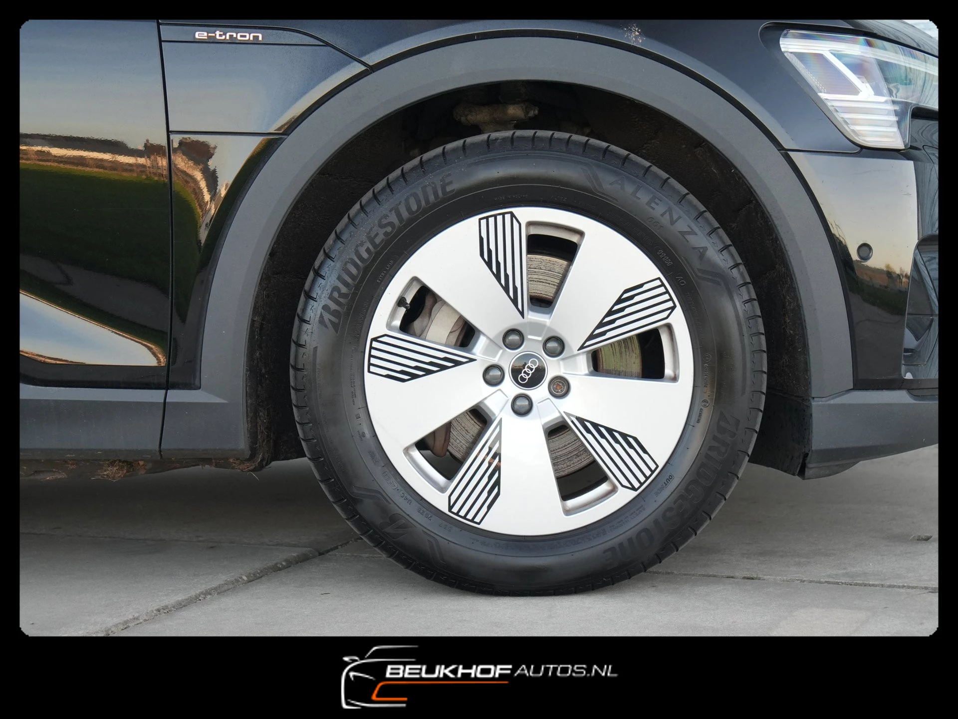 Hoofdafbeelding Audi e-tron