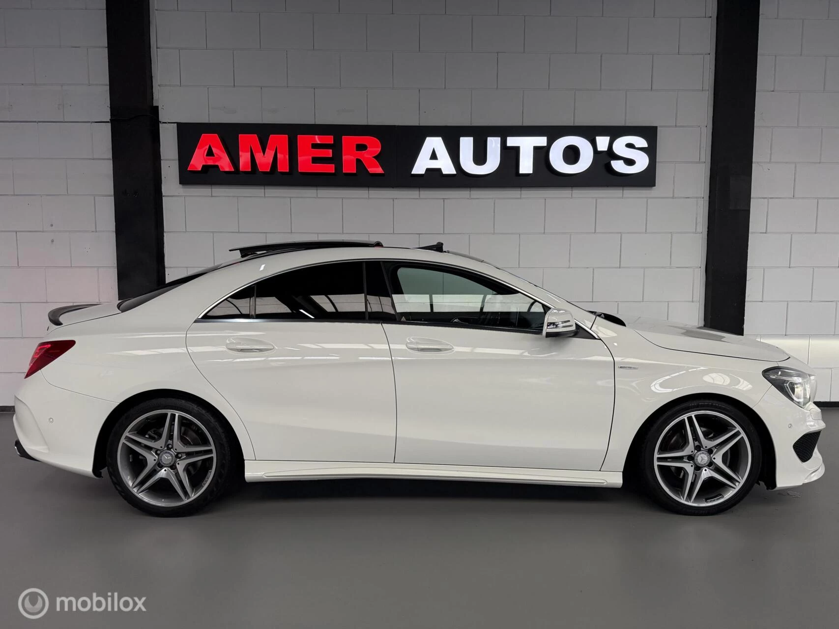 Hoofdafbeelding Mercedes-Benz CLA