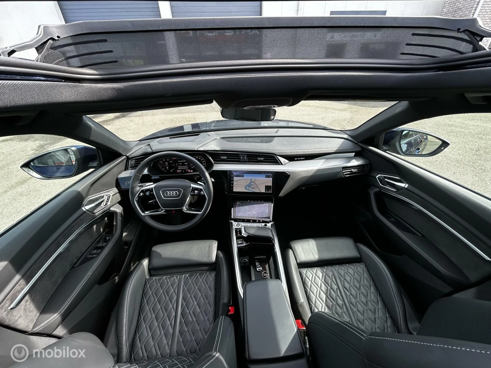 Hoofdafbeelding Audi e-tron