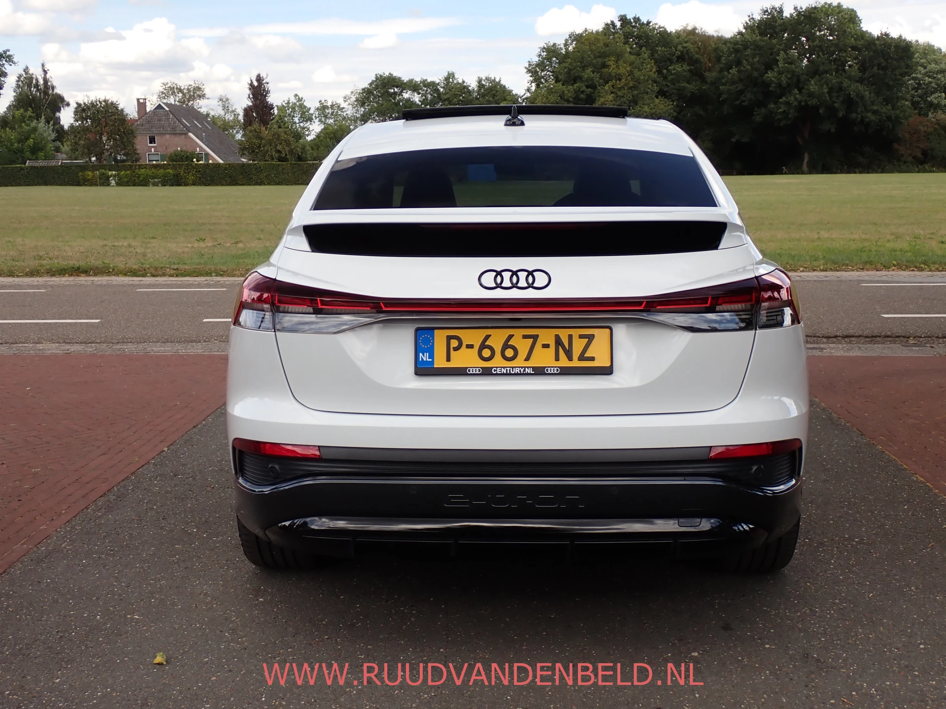 Hoofdafbeelding Audi Q4 e-tron