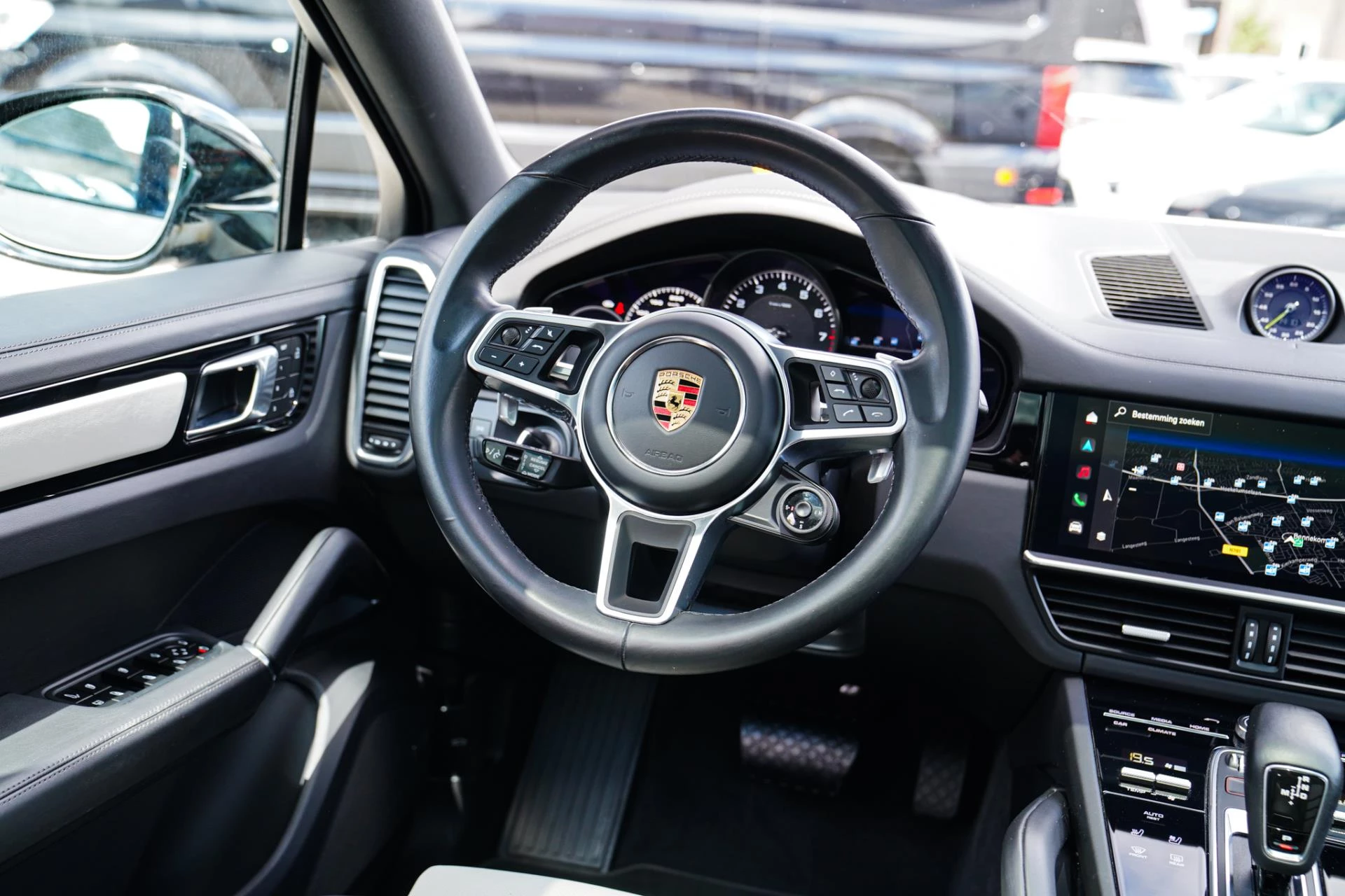 Hoofdafbeelding Porsche Cayenne