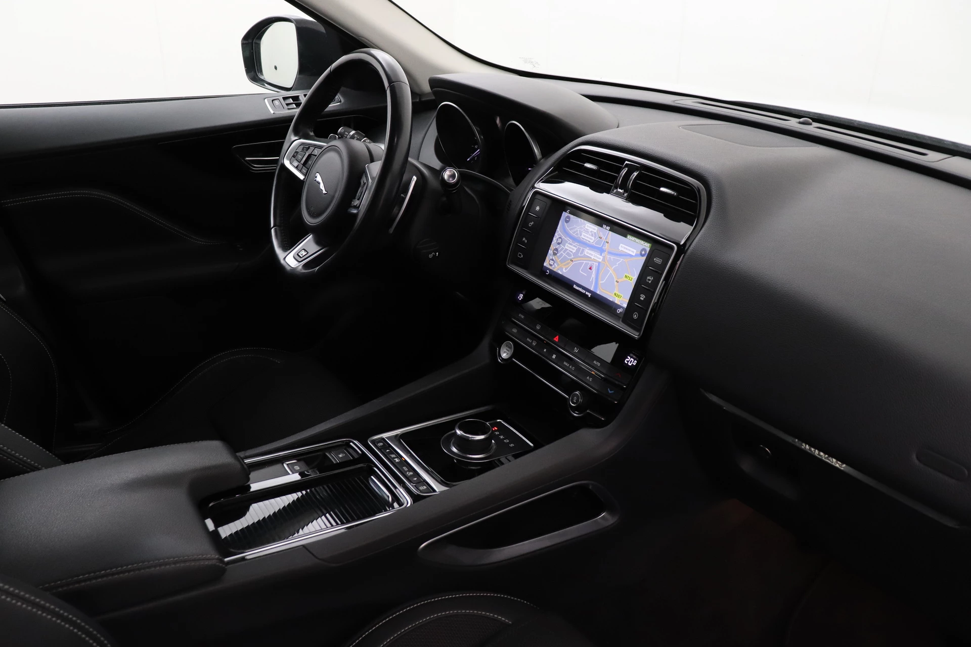 Hoofdafbeelding Jaguar F-PACE