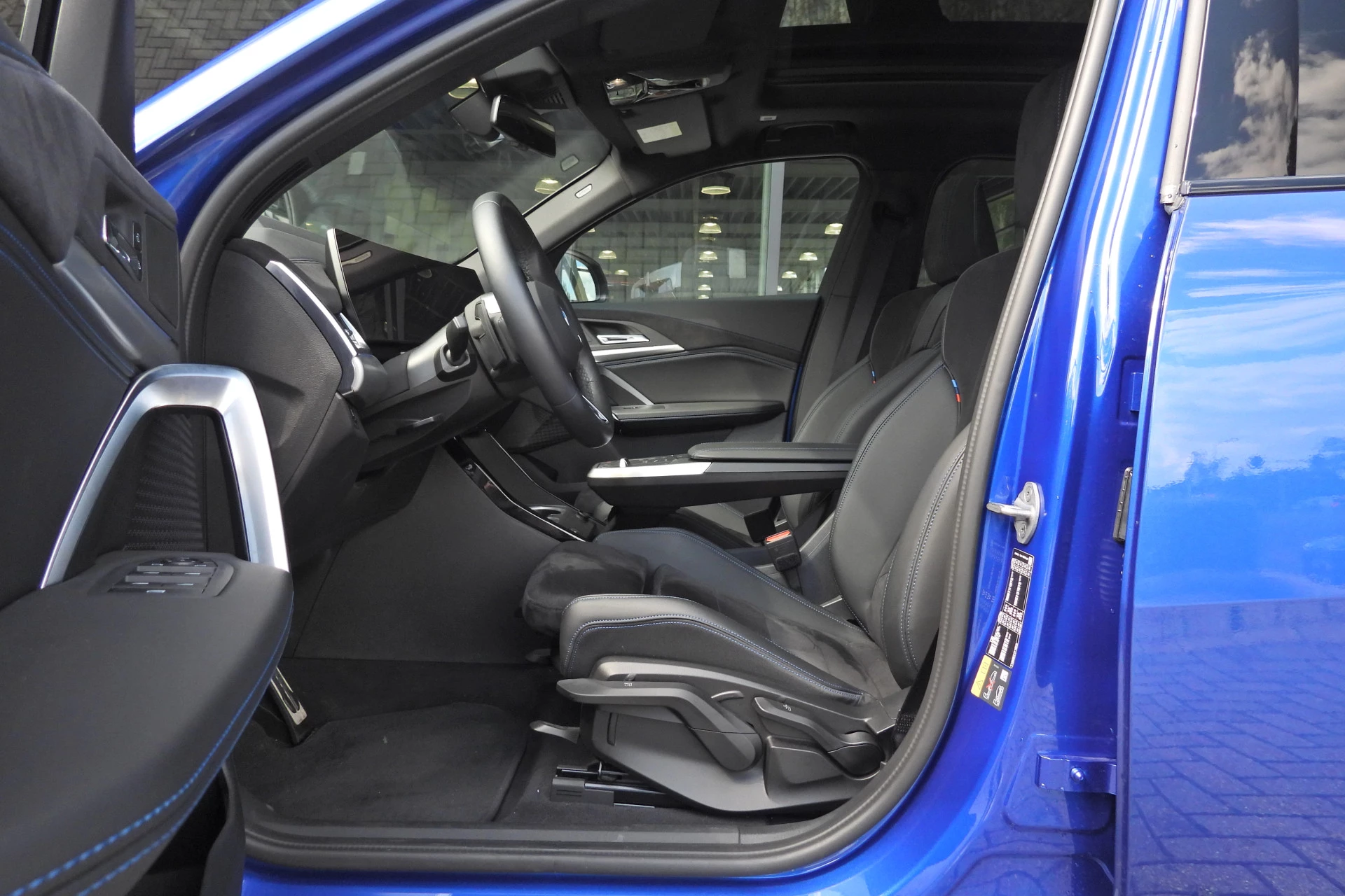Hoofdafbeelding BMW iX2