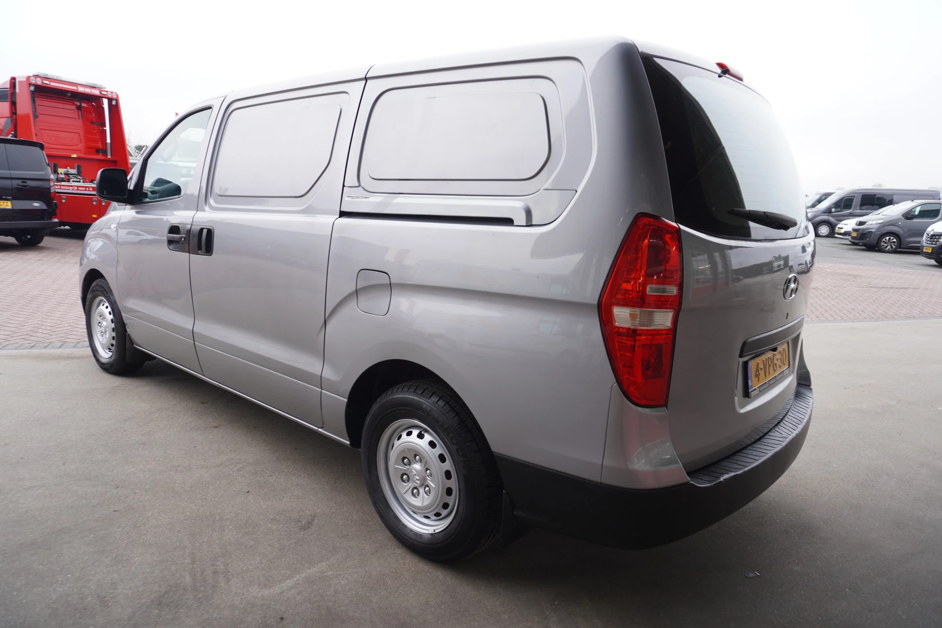Hoofdafbeelding Hyundai H300