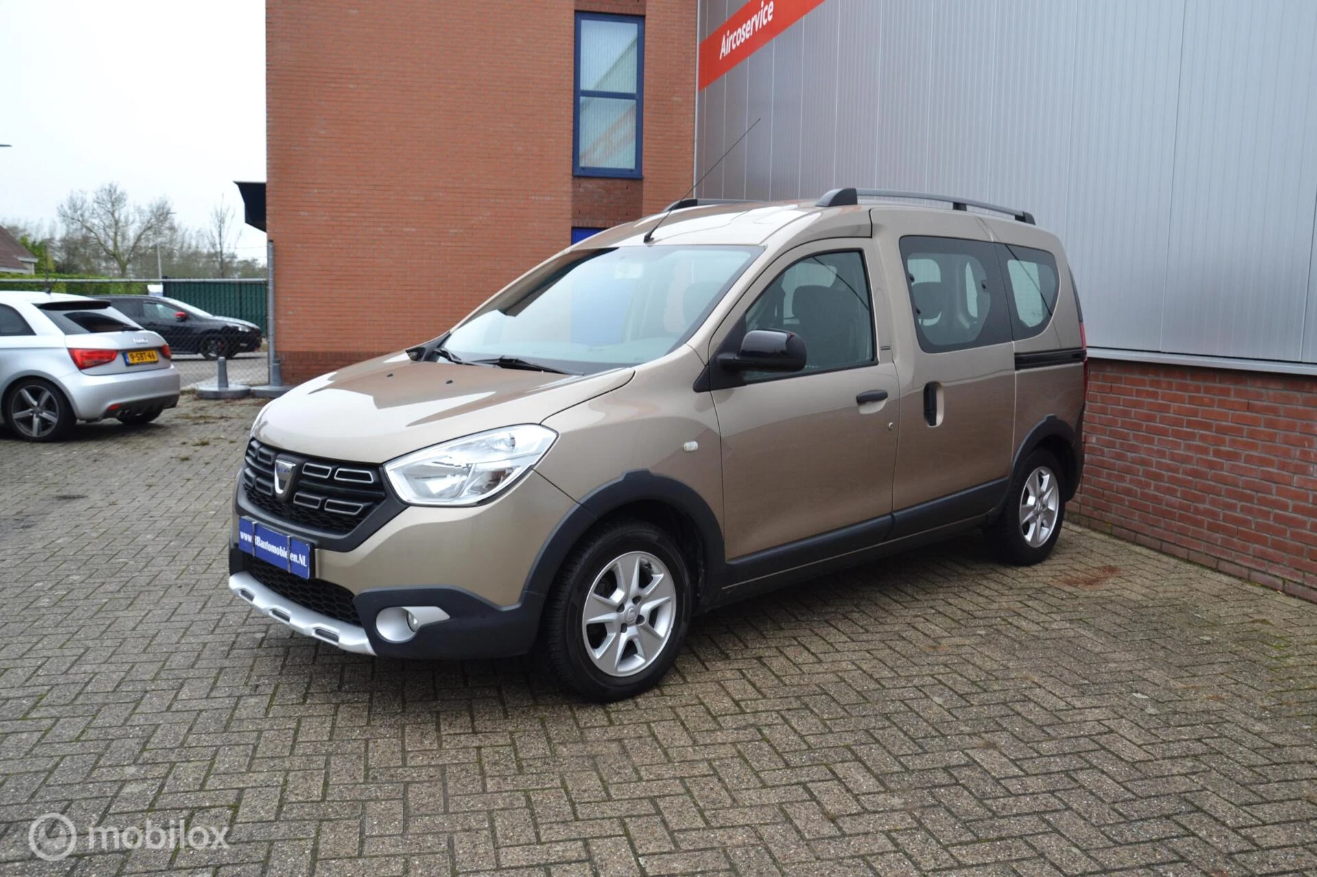 Hoofdafbeelding Dacia Dokker