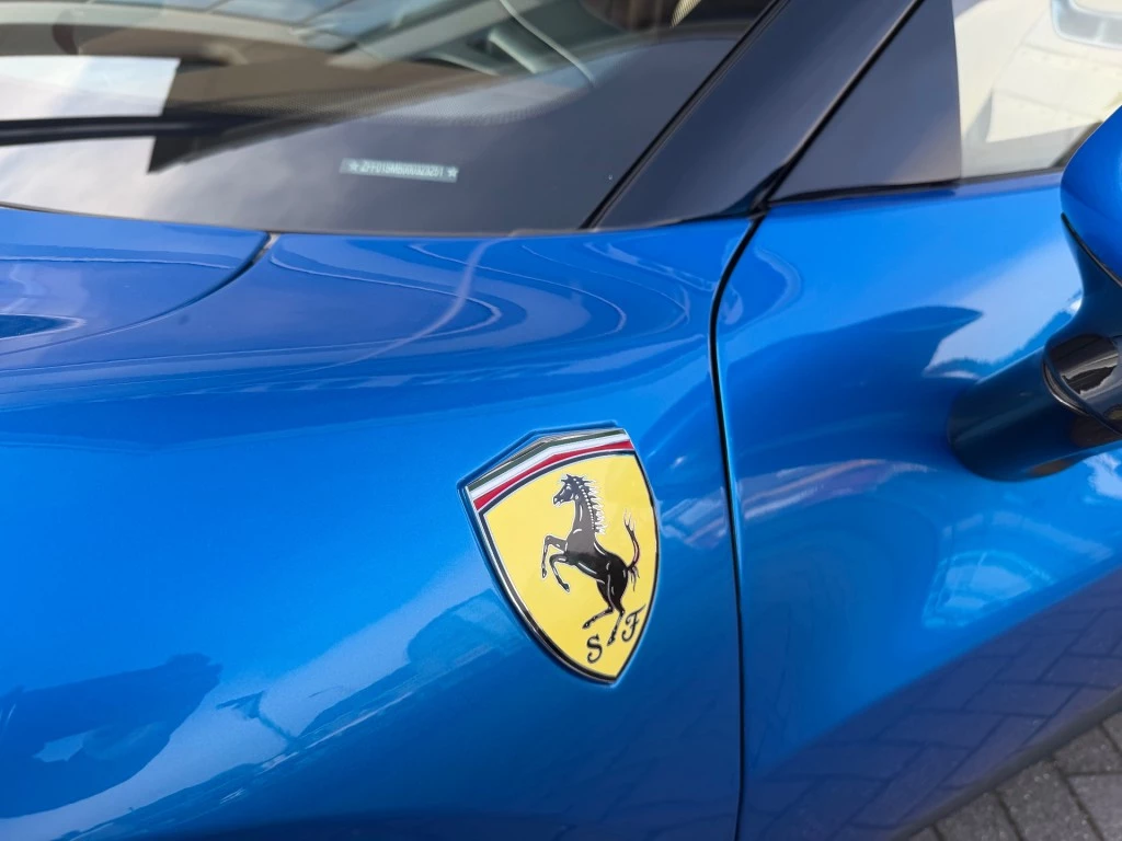 Hoofdafbeelding Ferrari 296