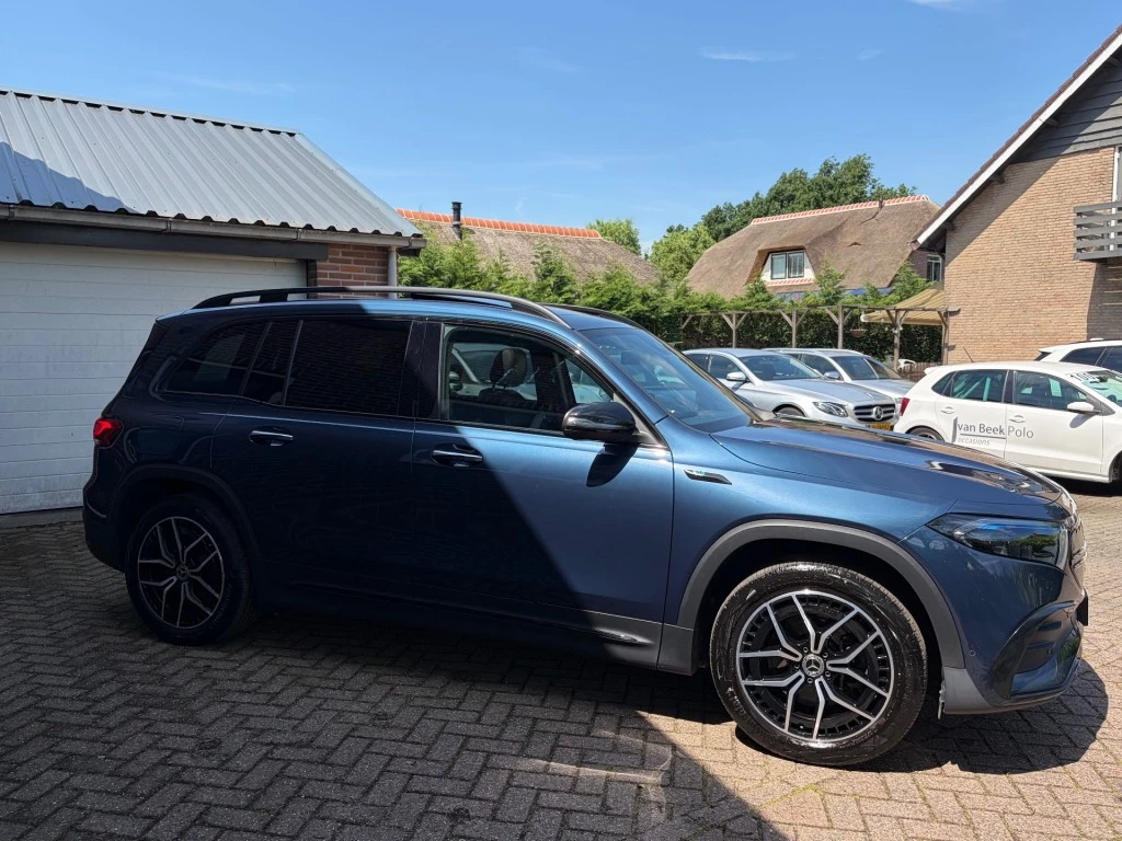 Hoofdafbeelding Mercedes-Benz EQB