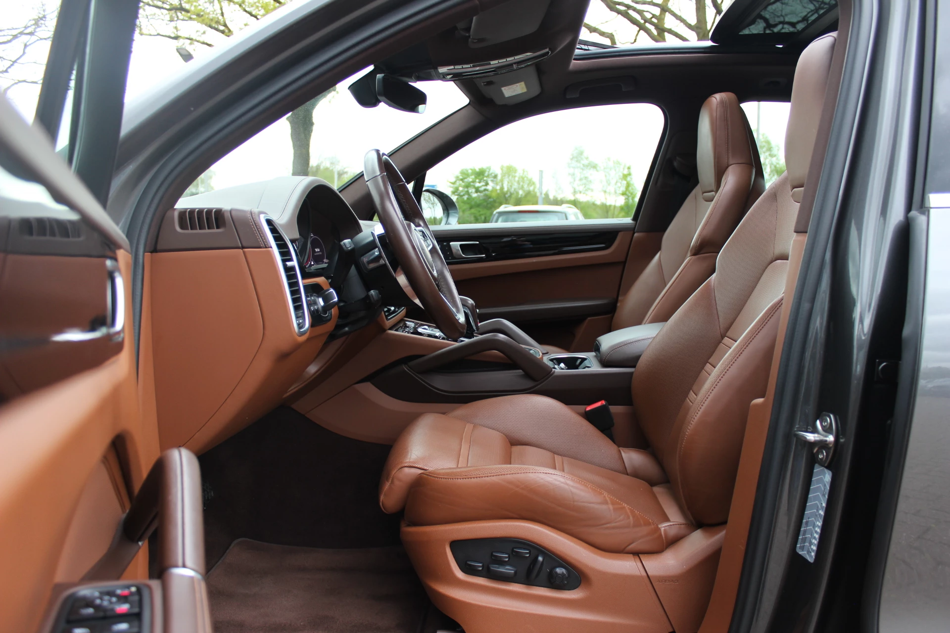 Hoofdafbeelding Porsche Cayenne