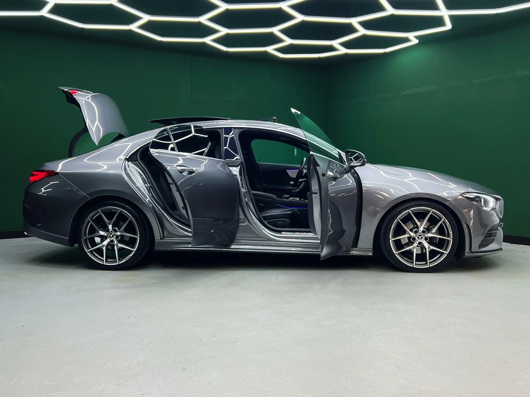 Hoofdafbeelding Mercedes-Benz CLA