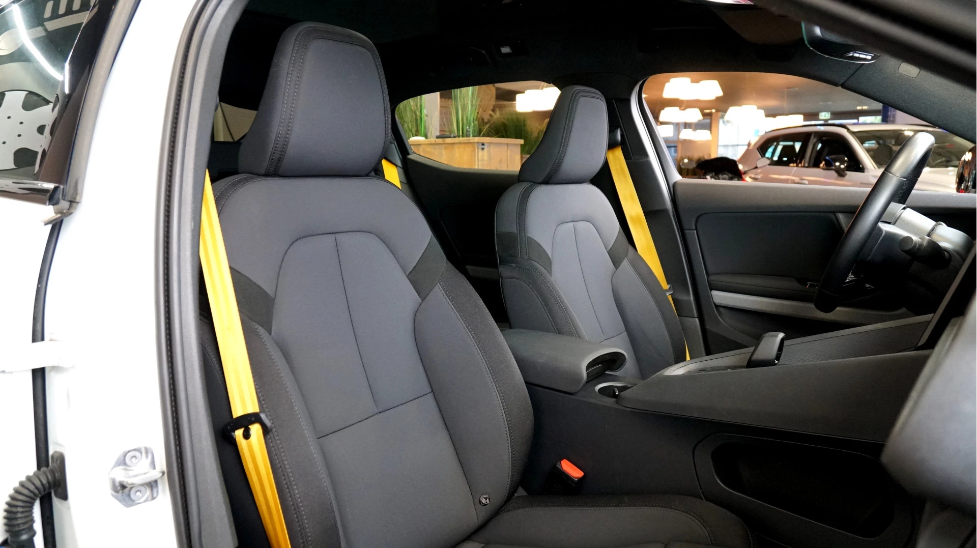 Hoofdafbeelding Polestar 2
