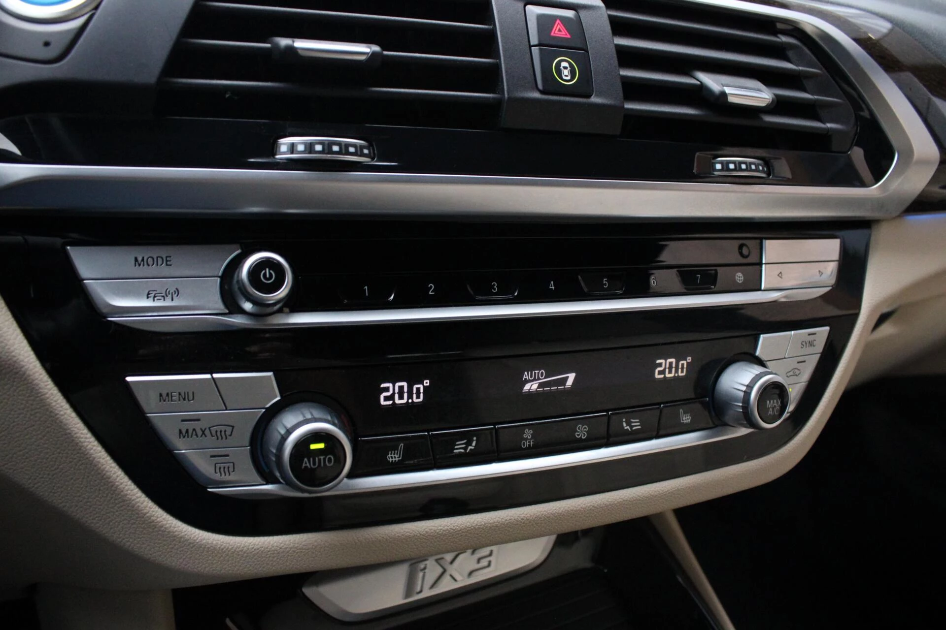 Hoofdafbeelding BMW iX3
