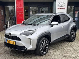 Toyota Yaris Cross 1.5 Hybrid 115 FIRST EDITION NL-AUTO NAVI KEYLESS 17'' LM-VELGEN LED APPLE/ANDROID CLIMA AD-CRUISE PRIVACY GLASS