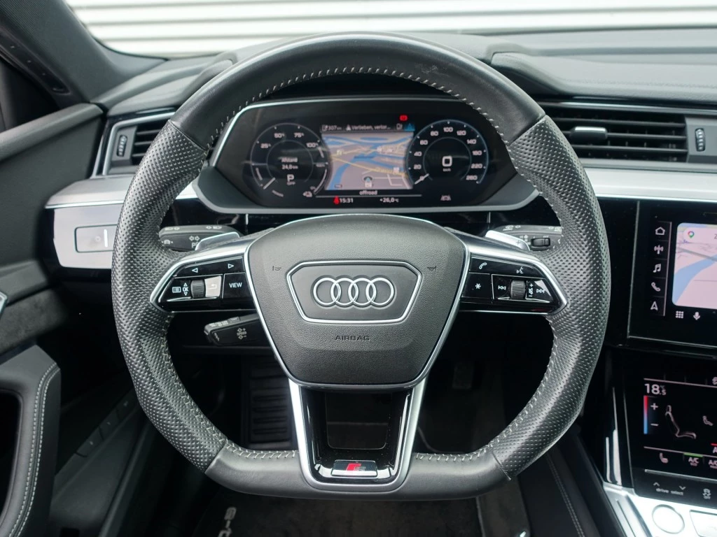 Hoofdafbeelding Audi e-tron