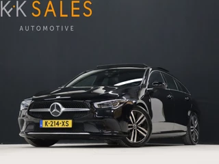 Mercedes-Benz CLA Shooting Brake 200 Business Solution Luxury [CARPLAY, CRUISE CONTROL,SCHUIFKANTELDAK,  SFEERVERLICHTING, DIGITAL DASH, TREKHAAK, MEMORY SEATS, STOELVERWARMING, CAMERA + PDC, MERCEDES-BENZ KOPLAMPEN, VOL LEDER, NAVIGATIE, NIEUWSTAAT]