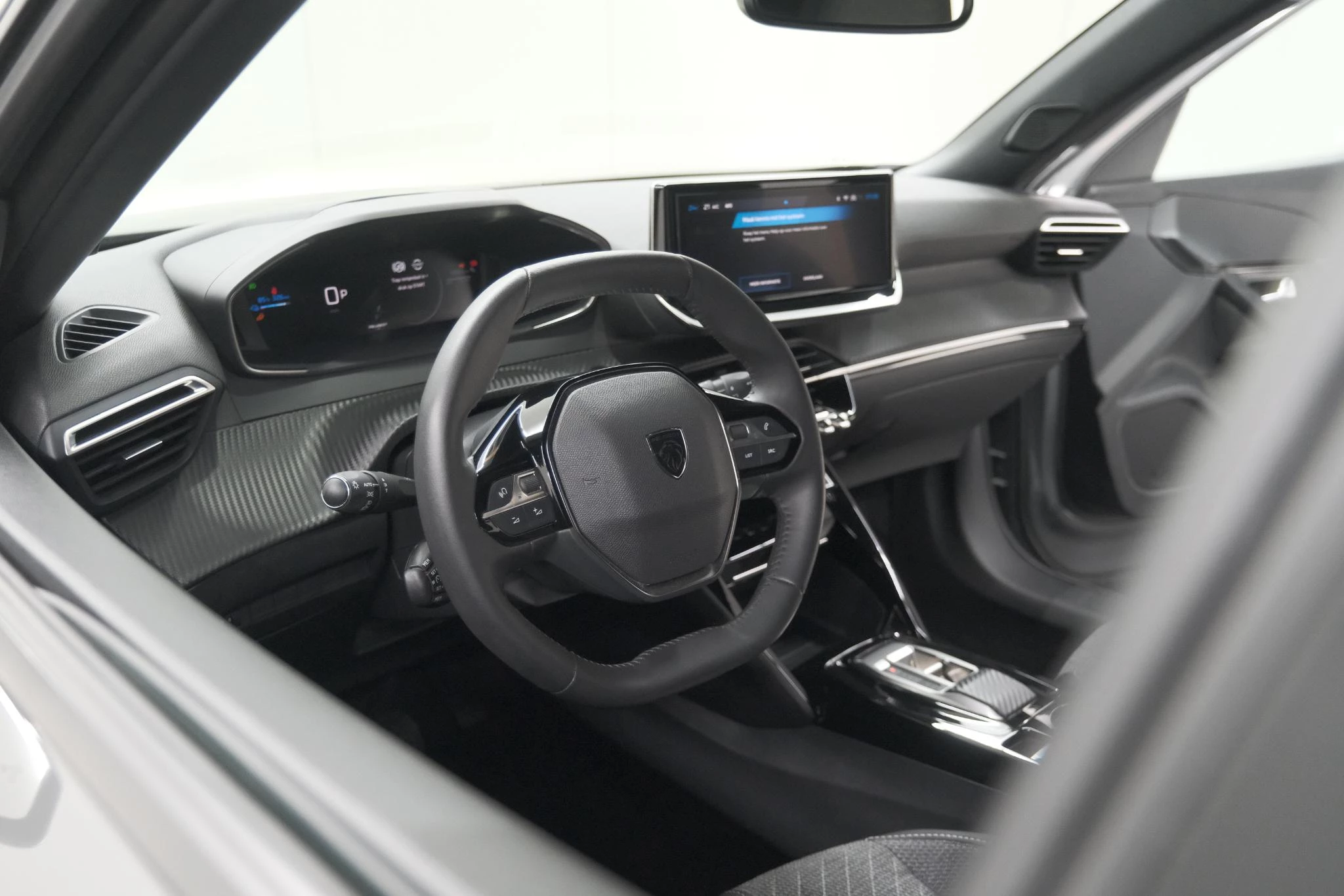 Hoofdafbeelding Peugeot e-2008