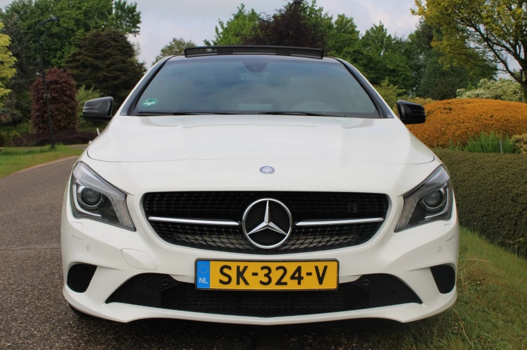 Hoofdafbeelding Mercedes-Benz CLA