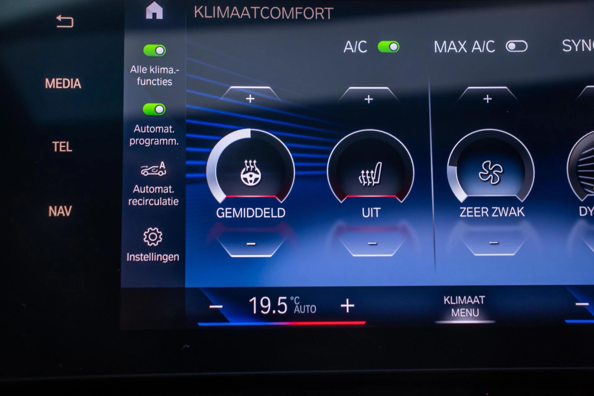 Hoofdafbeelding BMW iX1
